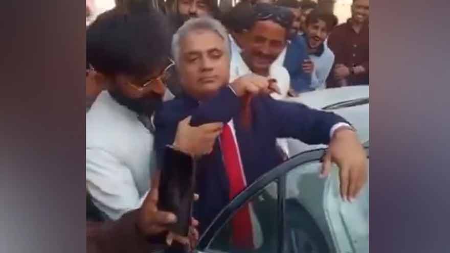 Professor suspended as Sindh govt orders probe into viral campus footage