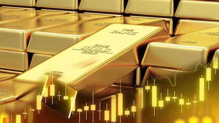 Gold prices plunge across Pakistan, tola drops by Rs 8,600