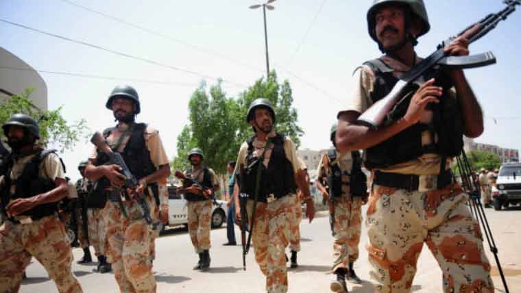 کراچی: پولیس اور رینجرز کیساتھ مقابلوں میں 6 زخمیوں سمیت 7 ملزم گرفتار