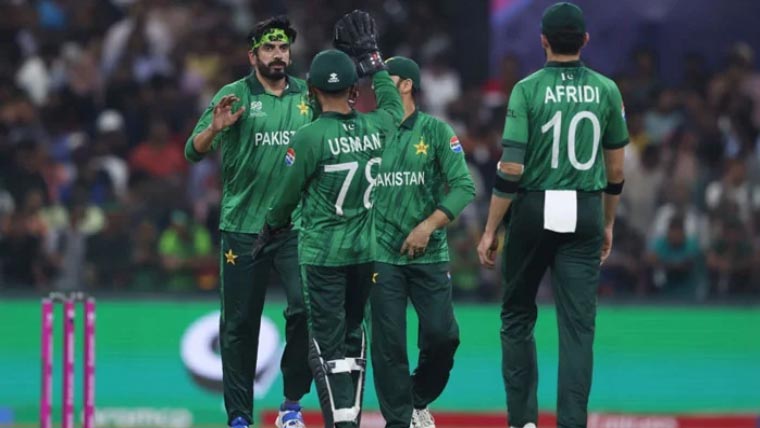 پاک بھارت مقابلے سے قبل کولمبو میں پاکستانی ٹیم کی کھل کر حمایت