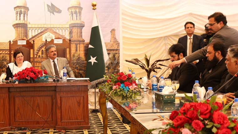 چیف جسٹس پاکستان اور چیف جسٹس لاہور ہائیکورٹ کا فورٹ عباس کا دورہ