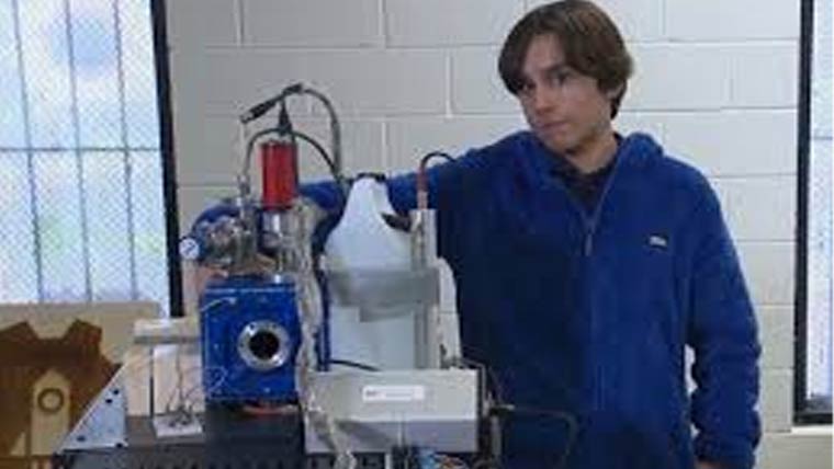 نیوکلیئر فیوژن کا عمل کرنے والے طالب علم نے گینیز ورلڈ ریکارڈ پر نظریں جما لیں