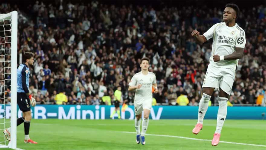 Vinicius bags brace as Real Madrid take Liga lead, end Sociedad run