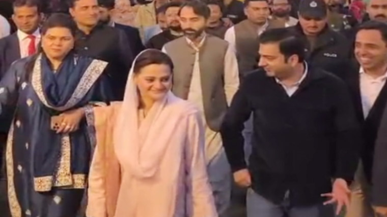 مریم اورنگزیب کا جیلانی پارک میں قائم رمضان فیسٹیول کا اچانک دورہ