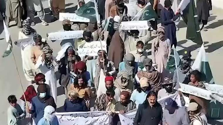 پنجگور میں بقائے پاکستان ریلی، دہشت گردی کے خلاف بھرپور احتجاج