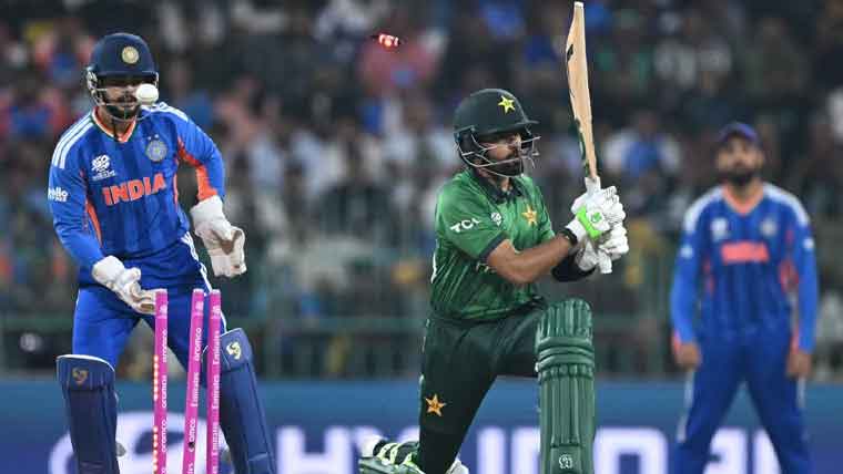 ٹی 20 ورلڈ کپ: ہدف کے تعاقب میں پاکستان کی 78 رنز پر 7 وکٹیں گر گئیں