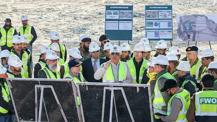 چیئرمین واپڈا کا دیامربھاشا ڈیم اور داسو ہائیڈروپاور پراجیکٹ کا دورہ، تعمیراتی کام کا جائزہ لیا