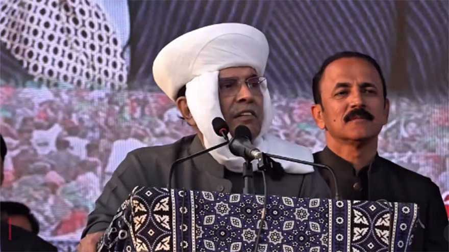 President Zardari vows Pakistan will not be divided