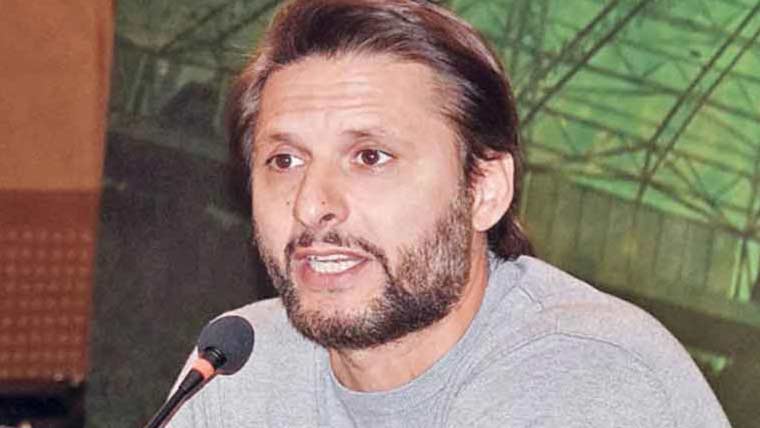 شاہد آفریدی کا بابر، شاہین، شاداب کو باہر بیٹھانے اور نئے لڑکوں کو موقع دینے کا مطالبہ