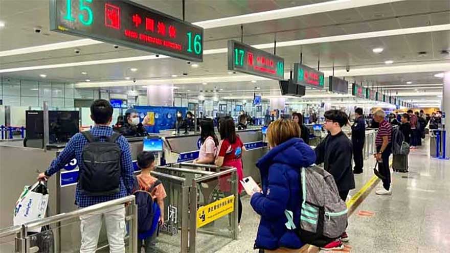 China announces visa-free entry for UK and Canadian citizens