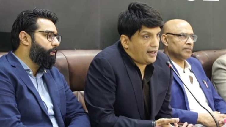 صدر پاکستان فٹبال فیڈریشن محسن گیلانی کا پروفیشنل لیگ کروانے کا اعلان