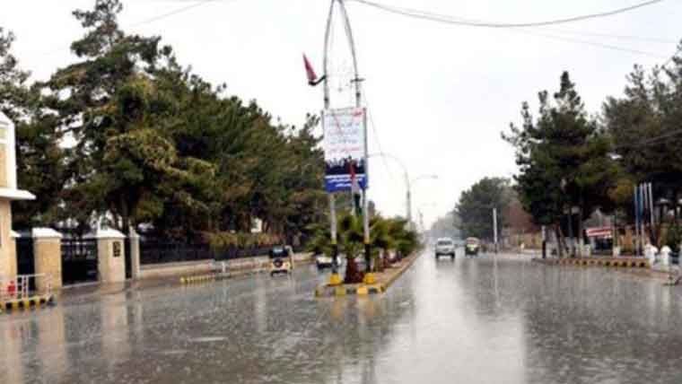 کوئٹہ سمیت بلوچستان کے مختلف اضلاع میں کہیں ہلکی کہیں تیز بارش، نشیبی علاقے زیر آب