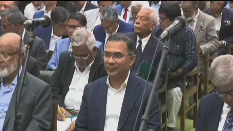 بنگلہ دیش کے نومنتخب ارکان پارلیمنٹ نے حلف اٹھا لیا