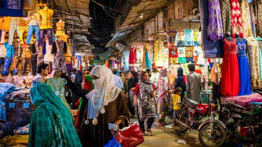 Punjab traders get permission to keep shops open beyond 10pm