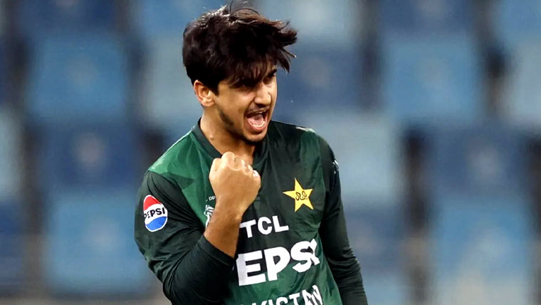 آئی سی سی رینکنگ: صائم ایوب ایک بار پھر سرفہرست آگئے