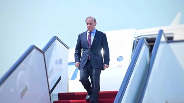 وزیراعظم غزہ امن بورڈ اجلاس میں شرکت کیلئے امریکا پہنچ گئے