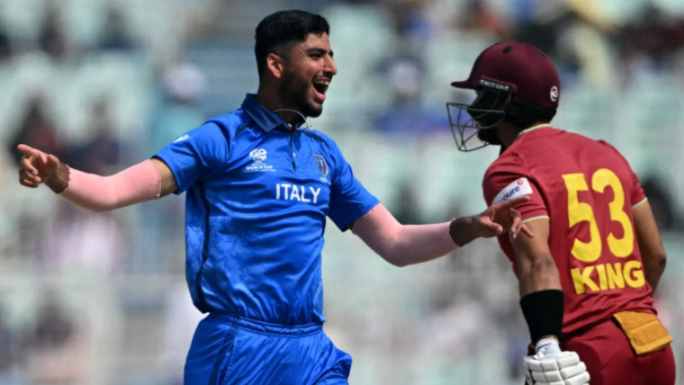 ٹی 20 ورلڈکپ: ویسٹ انڈیز کا اٹلی کو جیت کیلئے 166 رنز کا ہدف 