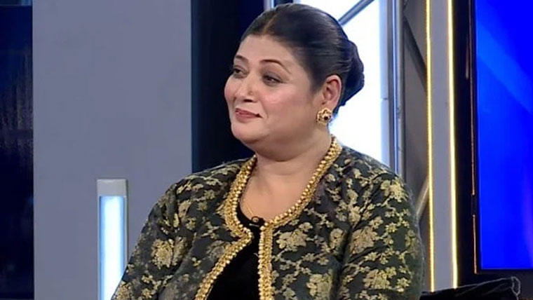 آج بھی کم عمری میں شادی کے فیصلے پر افسوس ہے: نازلی نصر