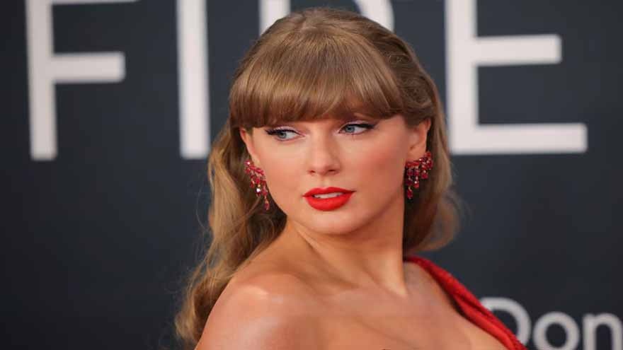 Taylor Swift named best-selling artist of the year for sixth time