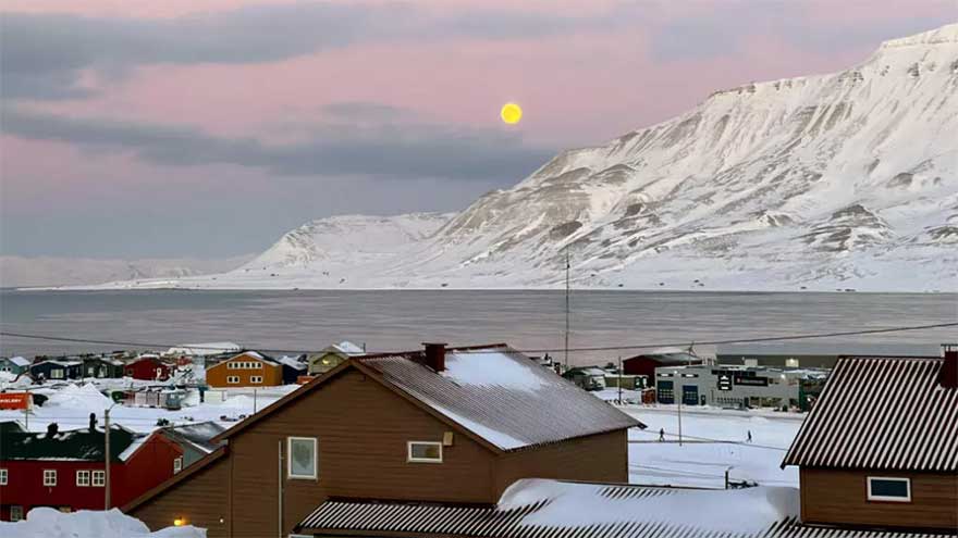 Dunya News After Greenland, Arctic island Svalbard wary of great powers