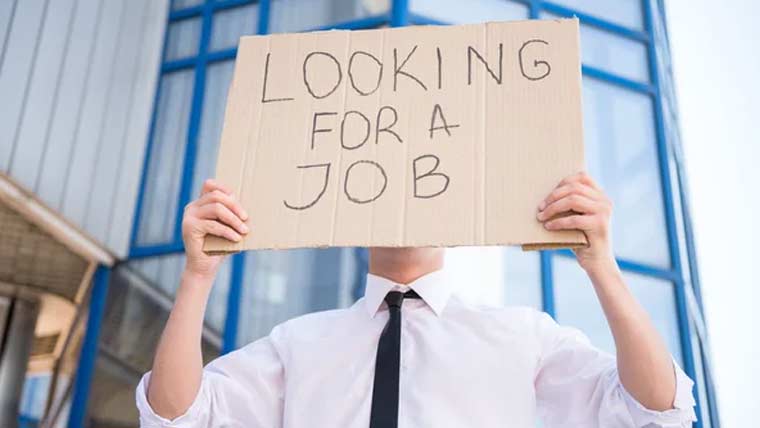 بے روزگاری سے تنگ نوجوان نے بم کی افواہ پھیلا کر خود کو گرفتار کروا لیا