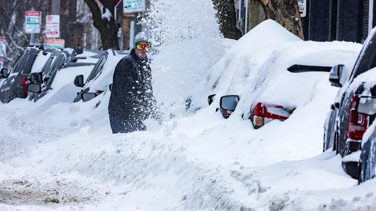 مشرقی امریکی ساحل شدید برفانی طوفان کی زد میں، الرٹ جاری