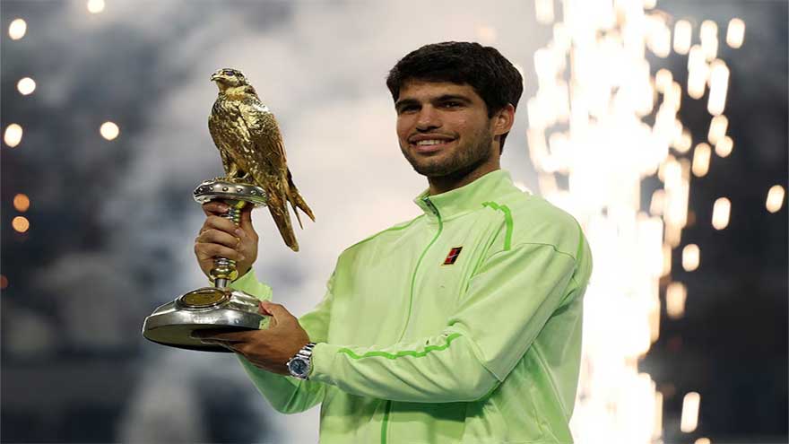 Alcaraz downs Fils to win Qatar Open, extends perfect start to the year