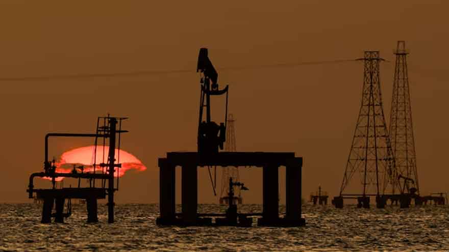 Oil slides on Iran nuclear talks, fresh US tariff uncertainty