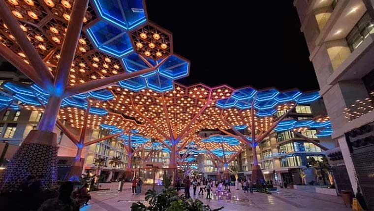 قطر میں انوکھا اے سی جنگل، شدید گرمی میں بھی سیر ممکن