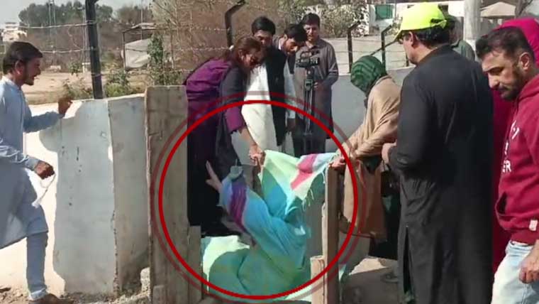 بانی پی ٹی آئی کی بہن نورین نیازی زیر تعمیر نالے میں گر گئیں