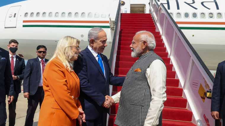 بھارتی وزیر اعظم نریندر مودی دو روزہ سرکاری دورے پر اسرائیل پہنچ گئے