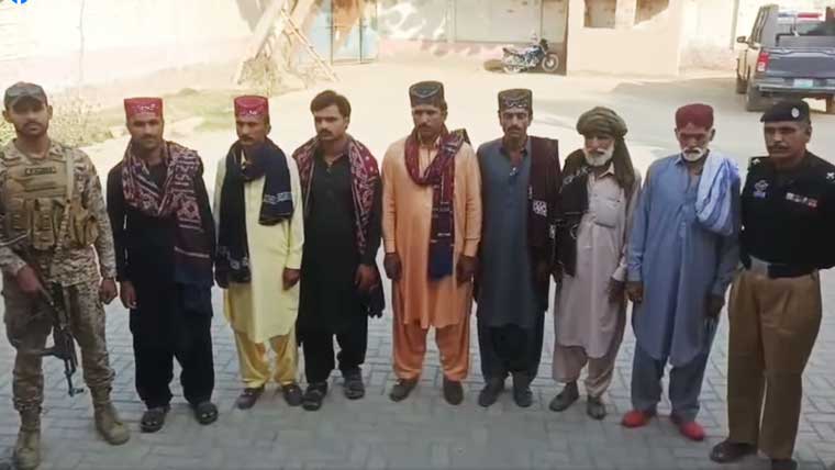 کچے میں نجات مہران آپریشن، مزید 7 ڈاکوؤں نے ہتھیار ڈال دیئے