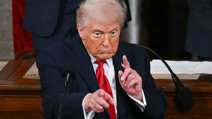 On Iran, Trump administration's messaging is mixed