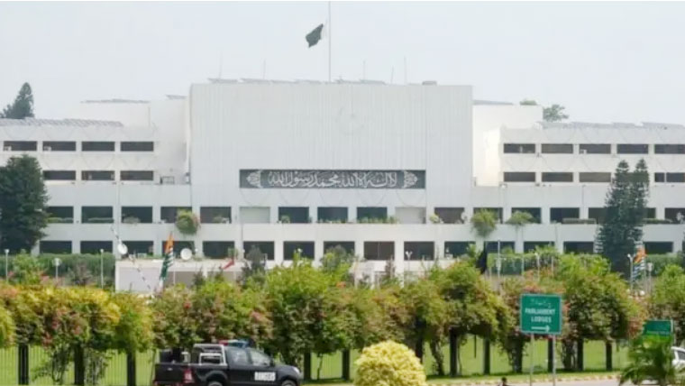 افغان طالبان کی جارحیت کیخلاف سیاسی قیادت مادر وطن کیلئے یک زبان