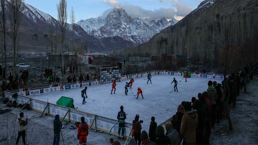 Dunya News Warmer winters leave Pakistan festival on thin ice