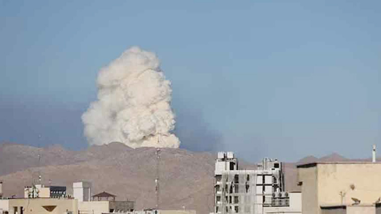 اسرائیل نے ایران پر حملہ کر دیا، تہران کو میزائلوں سے نشانہ بنایا گیا، خامنہ ای کے دفاتر کے قریب دھماکے