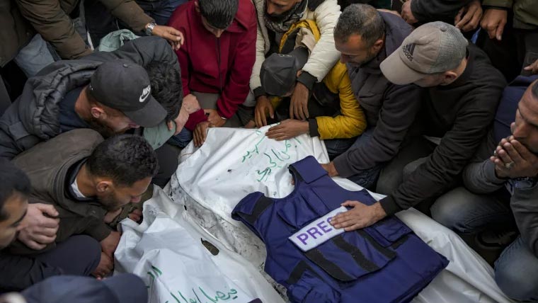 2025 کے دوران دنیا میں 128 صحافی قتل، 533 سلاخوں کے پیچھے