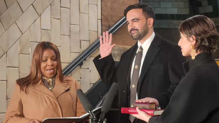 امریکی تاریخ میں نیا باب: ظہران ممدانی قرآن پر حلف اٹھا کر میئر بن گئے