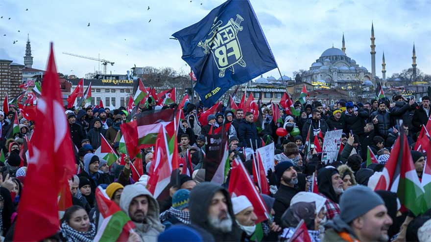 Thousands stage pro-Gaza rally in Istanbul