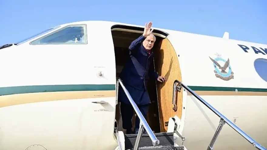 Ishaq Dar departs for Beijing to co-chair PakistanChina strategic dialogue