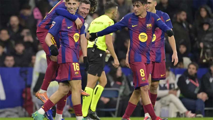 Barca edge Espanyol as Flick thanks 'unbelievable' goalkeeper Garcia