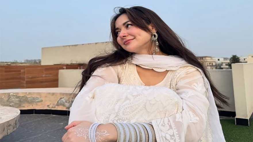 Hania Aamir reflects on how 2025 reshaped her view of grief, resilience