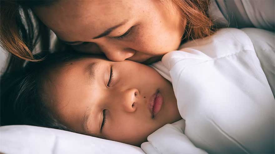 Mother's diet can shape child's health for decades