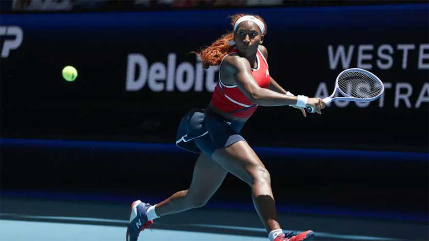 Gauff shocked in United Cup, comeback kid Hurkacz stuns Zverev