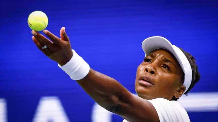 Venus Williams ousted in first round of Australian Open warm-up