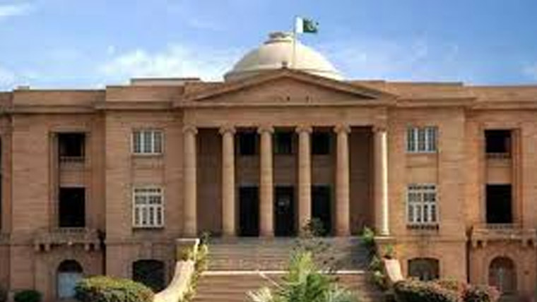 سندھ ہائیکورٹ: لاپتا شہریوں کی بازیابی سے متعلق درخواست پر ایف آئی آر درج کرنے کا حکم