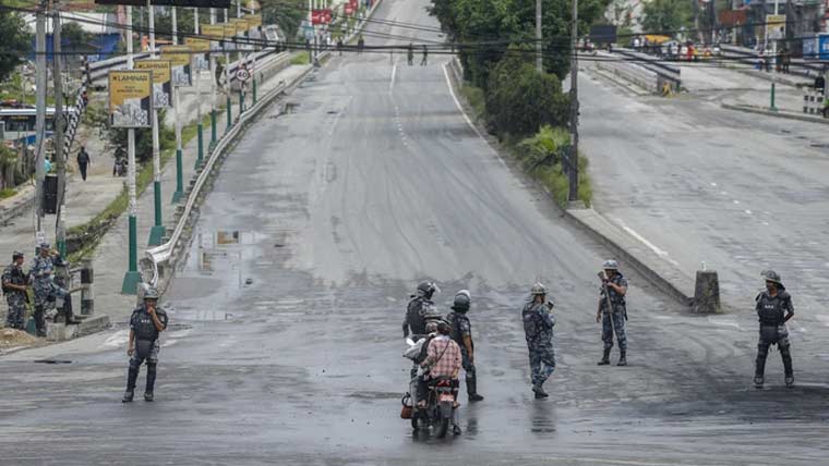 نیپال میں ہندو انتہا پسندوں کی مسجد میں لوٹ مار کے بعد کرفیو نافذ