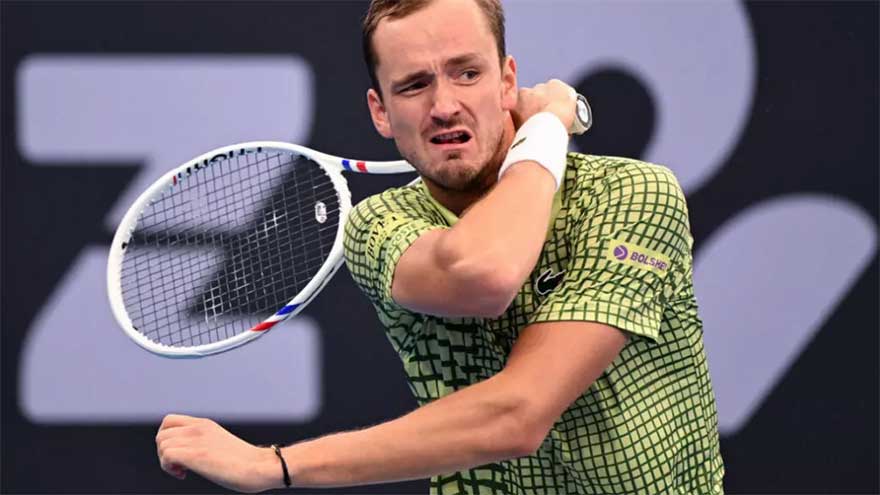 Medvedev extends strong start to season ahead of Australian Open