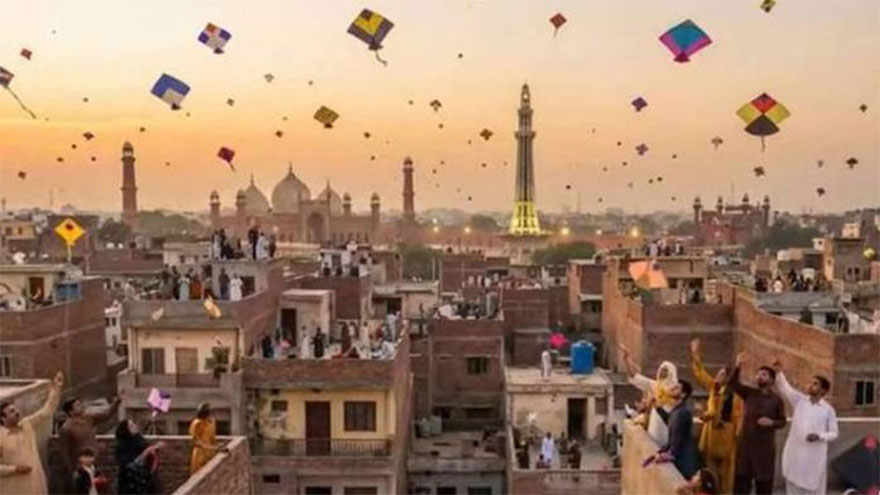 Basant: 105 buildings in Walled City declared dangerous