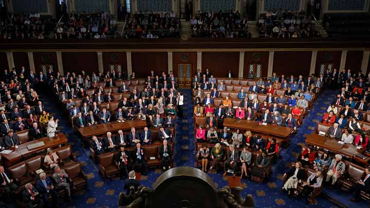 امریکا: وینزویلا میں مزید فوجی اقدامات کیخلاف قرارداد بحث کیلئے منظور